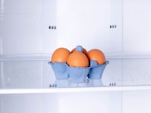 O tempo máximo que os ovos podem ficar guardados na geladeira, segundo especialistas