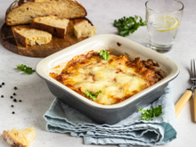 Torta de pão de forma com queijo e presunto