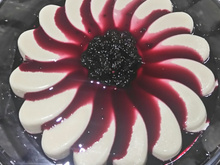 Panna cotta com coulis de amora