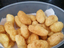 Biscoito frito de polvilho com queijo