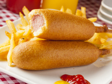 Corn dog: surpreenda-se com o cachorro-quente de palito