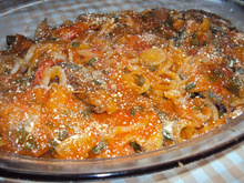 Berinjela à milanesa com molho de tomate