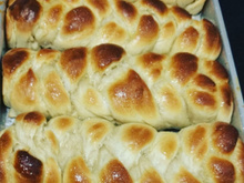 Pão caseiro com leite condensado na massa