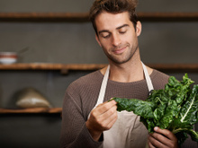 Descobri que comi espinafre errado a vida inteira depois de ouvir os conselhos valiosos dessa nutricionista