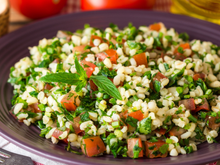 Nem salada de maionese, nem arroz natalino: tabule refrescante é o acompanhamento que não pode faltar no Natal da minha família