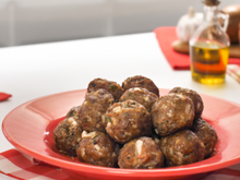 Bolinho de carne moída fácil de comer rezando: receita pronta em 10 minutinhos!