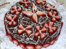 Torta de brigadeiro com morango