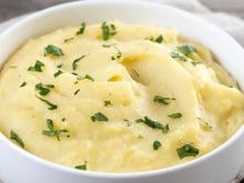 Chef Martín Berasategui: "O purê de batatas cremoso é feito misturando 550g de batatas, 250ml de leite e manteiga."
