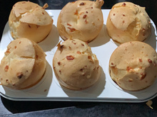 Pão de queijo da padaria