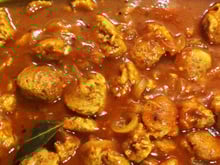 Almôndegas de soja com molho de tomate