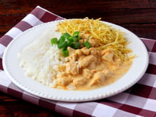 Estrogonofe de frango simples