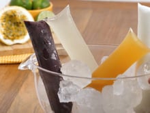 Geladinho, sacolé, dindin: confira dicas para fazer a receita refrescante que é sucesso no verão