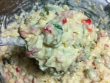 Pão de azeitonas e parmesão