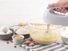 3 batedeiras por menos de R$ 200 para ativar o modo confeiteiro sem gastar muito!