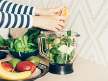 Xô, ressaca pós-Carnaval: esses são os 10 alimentos ideiais para quem exagerou na bebida