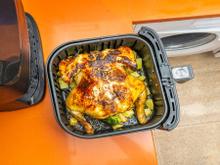 Comida para toda a família: essa air fryer de mais de 8 litros está com 40% OFF