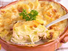 Essa receita de batatas gratinadas para 10 pessoas é o acompanhamento perfeito pro cardápio do fim de semana