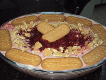 Pavê de abacaxi com vinho