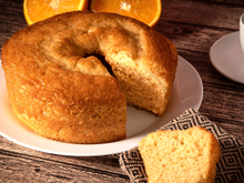 Sinto o cheirinho do elevador toda vez que vou na casa da minha avó: bolo de laranja fofinho fácil de fazer