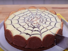 Torta cremosa e chocolatuda fácil de fazer para o domingo de Páscoa: nem precisa levar ao forno!