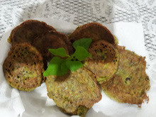 Bolinho de carne com espinafre