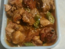 Frango com quiabo