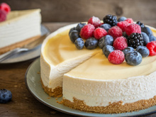 5 receitas de cheesecake com coberturas diferentes para você que ama essa torta de queijo doce