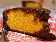 Por que seu bolo de cenoura não fica fofinho? Descubra o erro mais comum nessa receita clássica