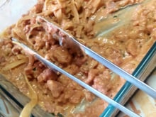 Macarrão com linguicinha e creme de leite
