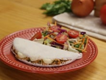 Tapioca com recheio de frango com catupiri