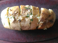 Pão de alho caseiro fácil (churrasqueira ou forno)