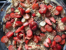 Pavê de maracujá com brigadeiro e morango
