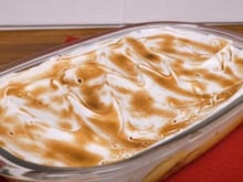 Faço essa sobremesa barata com abacaxi todo Natal e todo mundo sempre quer mais um pedaço