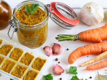 Aprendi a fazer um tempero caseiro para congelar com minha tia cozinheira e minha vida na cozinha é outra: serve para carnes, legumes e peixes