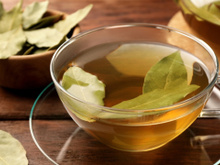 O que acontece se você tomar chá de louro todos os dias: entenda benefícios, efeitos colaterais e saiba como fazer a infusão