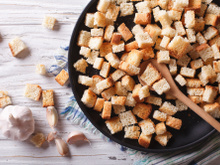 Croutons: deliciosas torradinhas que podem ser feitas em casa