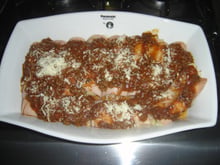 Canelone invertido com frios e queijo branco