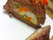 Rocambole de carne moída recheado