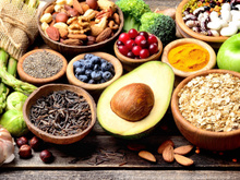 Conheça os alimentos que ajudam a sugar o açúcar do sangue