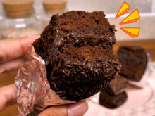 Quem criou essa receita vai pro céu: bolo gelado de chocolate com recheio de brigadeiro é delicioso e molhadinho