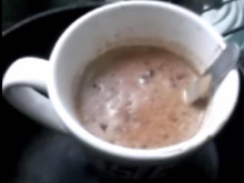 Café caseiro batido à mão