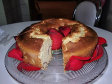Bolo de Pétalas de Rosas