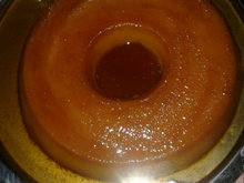 Pudim com coco ralado