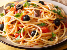 Espaguete à putanesca: confira a receita