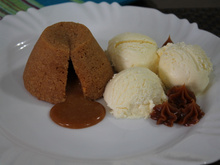 Petit Gateau de Doce de Leite