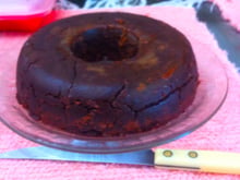 Bolo simples de chocolate com banana