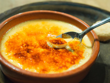 Creme Brulée igual ao do restaurante: sobremesa de rico é fácil de fazer em casa e impressione os seus convidados