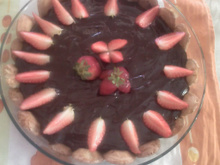 Pavê maravilhoso de chocolate com morango