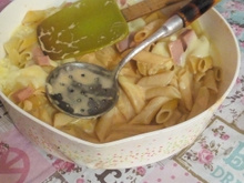 Macarrão ao molho cremoso com queijo