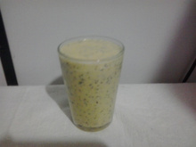 Suco de maracujá com leite condensado